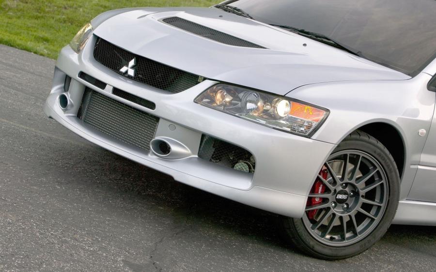  Mitsubishi Lancer Evolution IX MR 2007 года  (фото 49 из 129)